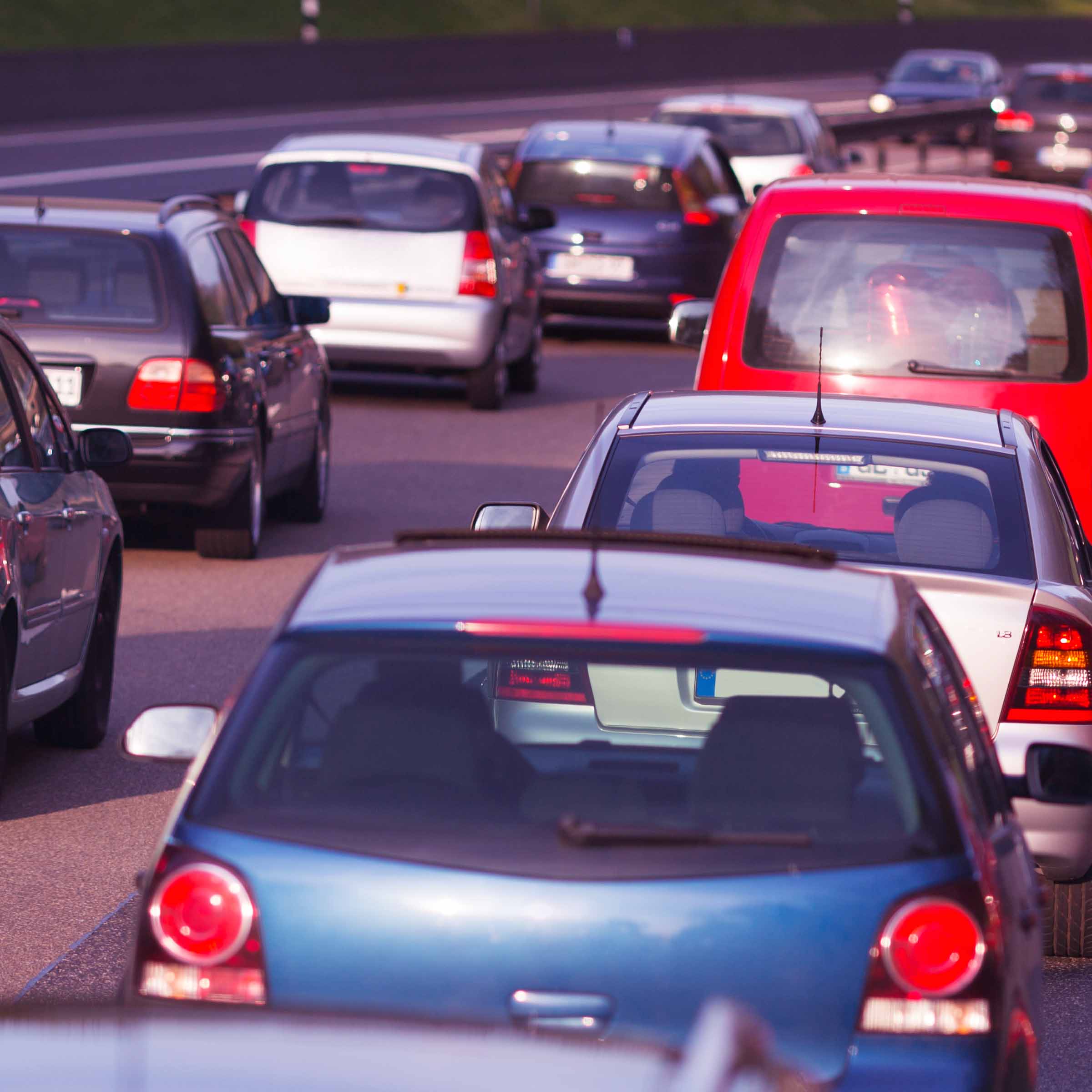 Svarstymai apie automobilių draudimą Jungtinėje Karalystėje